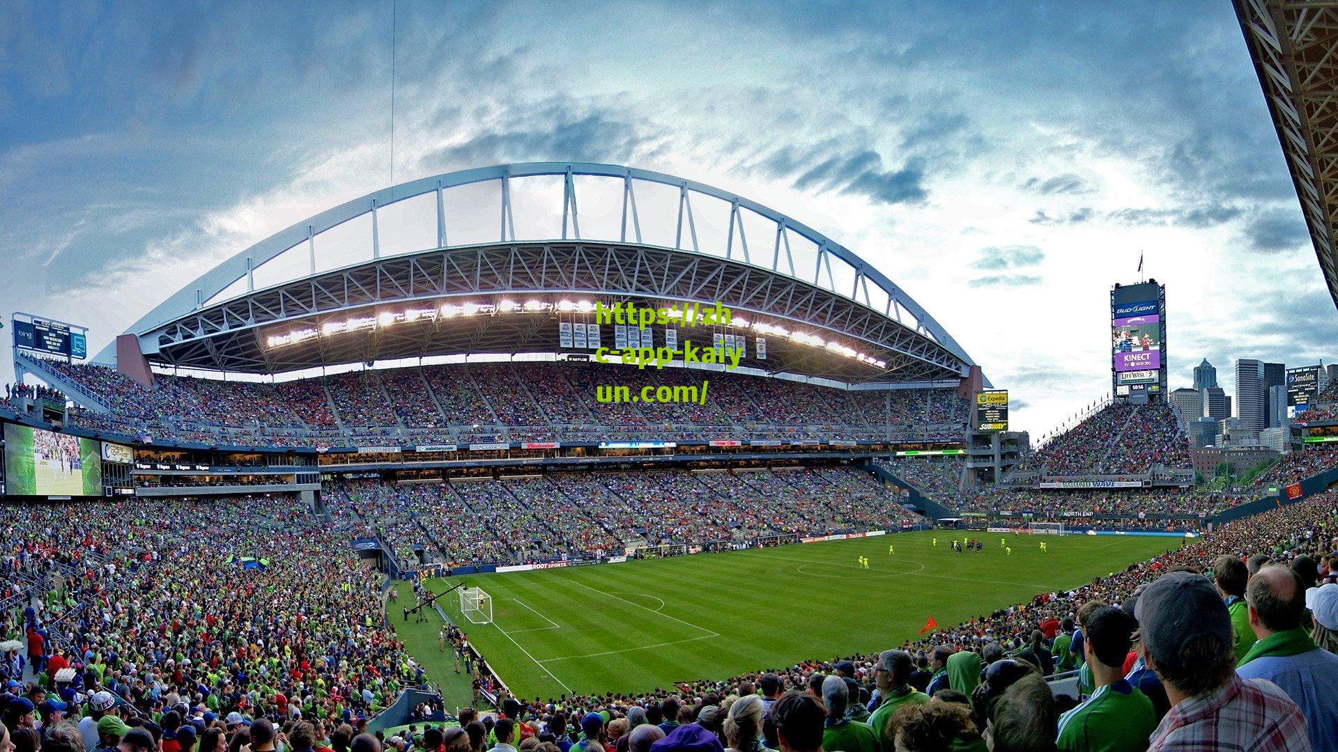 意甲争冠战白热化，那不勒斯主场迎战卡利亚里，卢卡库与麦克托米奈领衔首发