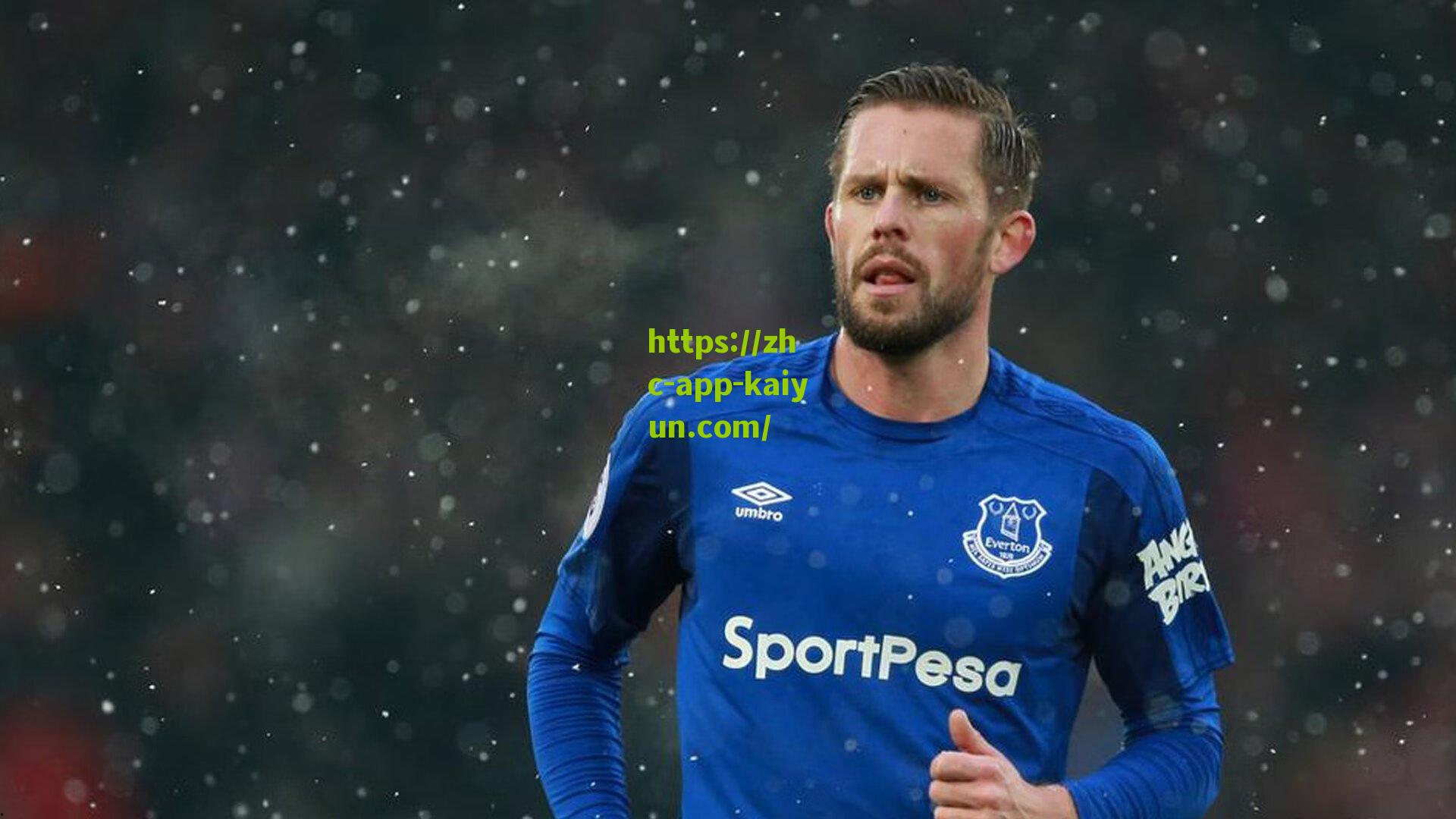 阿森纳加入索尔福德新星赖特争夺战 与利物浦曼城展开英超青年军博弈