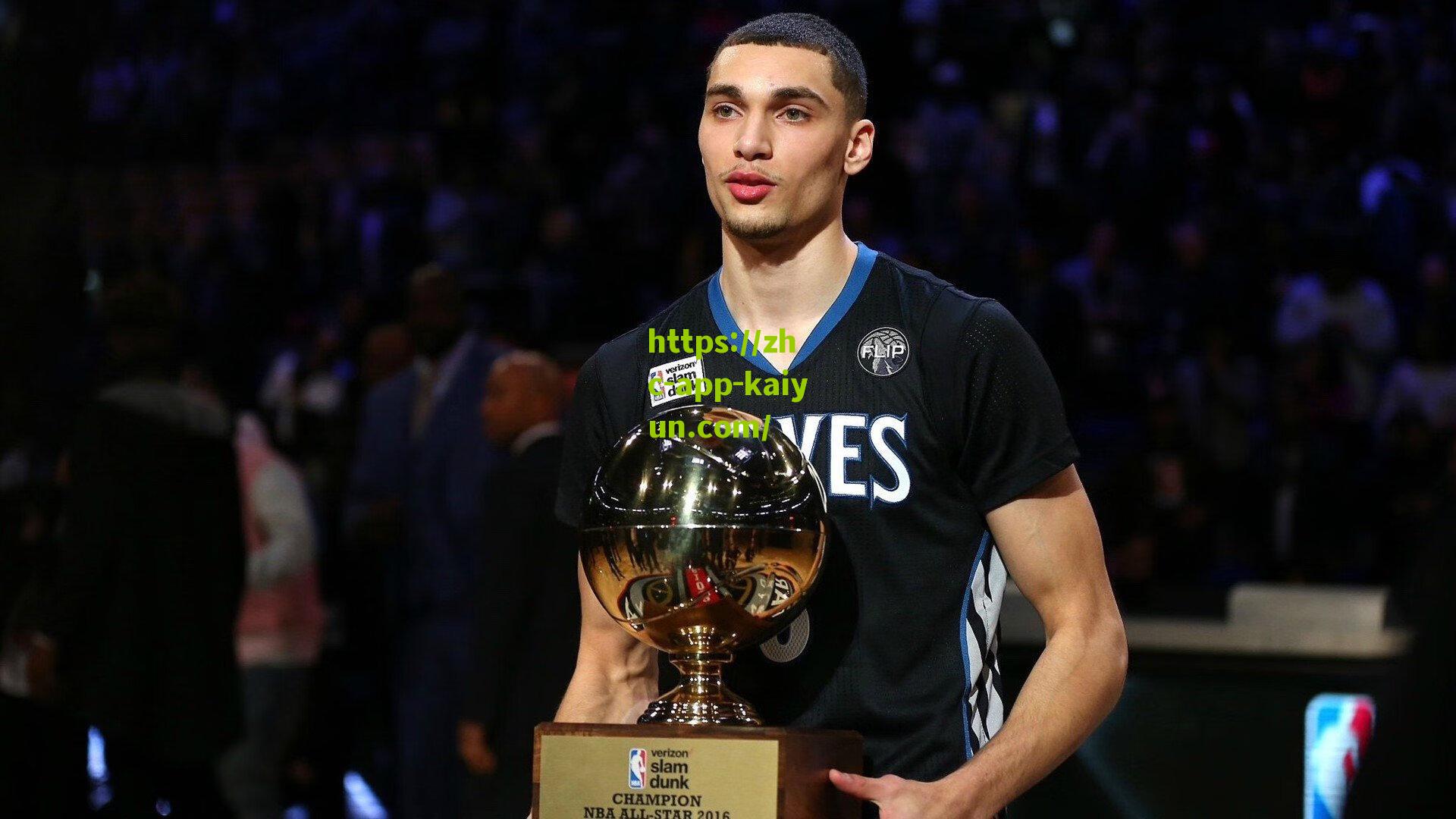 命中注定的更衣室，利拉德与亨德森的相邻柜子，揭开NBA命运的轮回