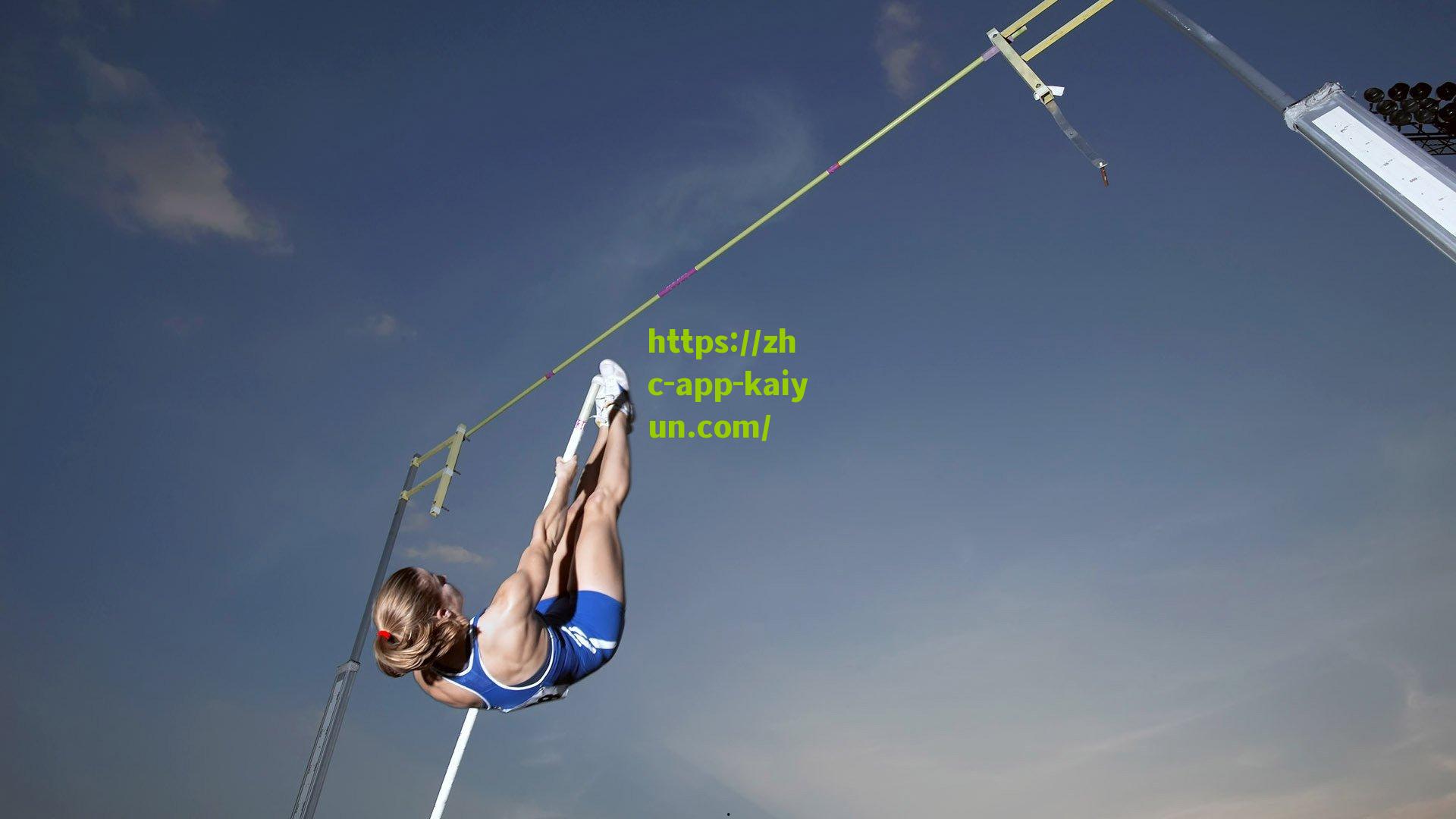 【开云】到此一游！萨拉赫社媒晒日本东京白色鹿形雕塑照片